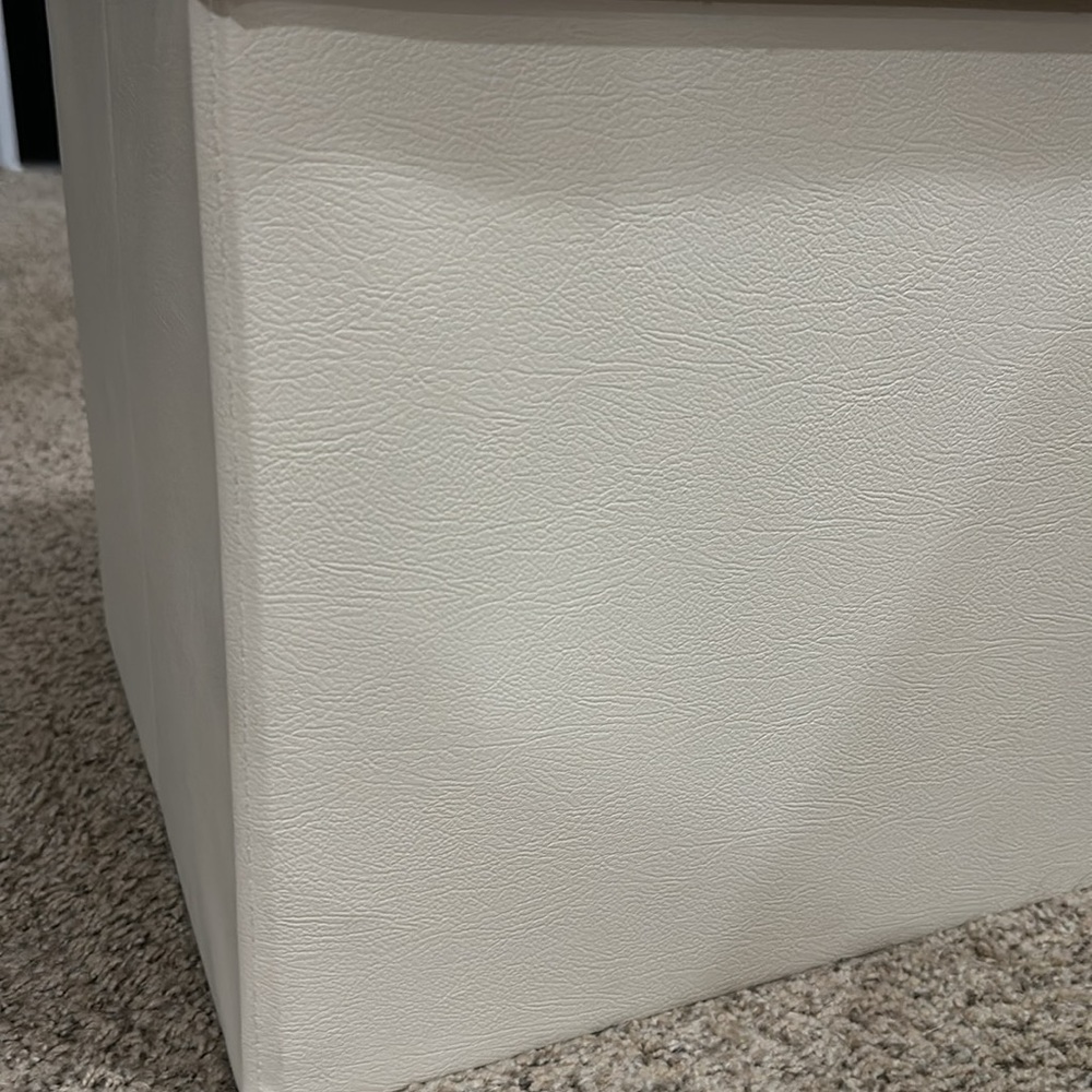 Storage Ottoman (Small) - Picture 14 of 14